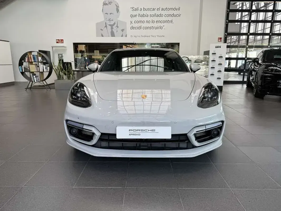 Usado Porsche Panamera GTS Sport Turismo Sport Turismo 480 CV (353 kW) 2022 Gris Familiar