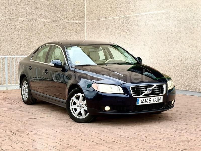 Azul Usado 2009 Volvo S80 Momentum Berlina | 5490 € - Imagen 1/4