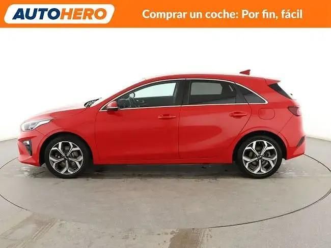 Begagnad Kia Ceed 115 HK (84 kW) 2019 Röd Halvkombi