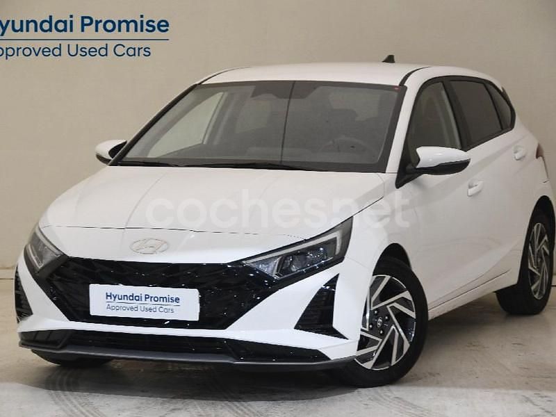 Blanco Usado 2025 Hyundai i20 Berlina | 19.200 € (Precio justo) - Imagen 1/4