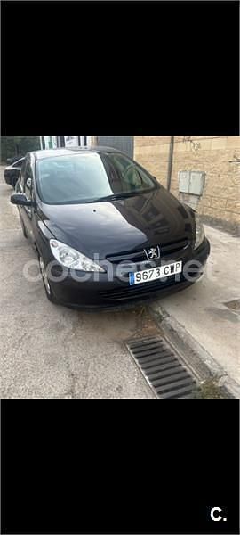 Negro Usado 2004 Peugeot 307 Berlina | 2600 € (Precio justo) - Imagen 1/4