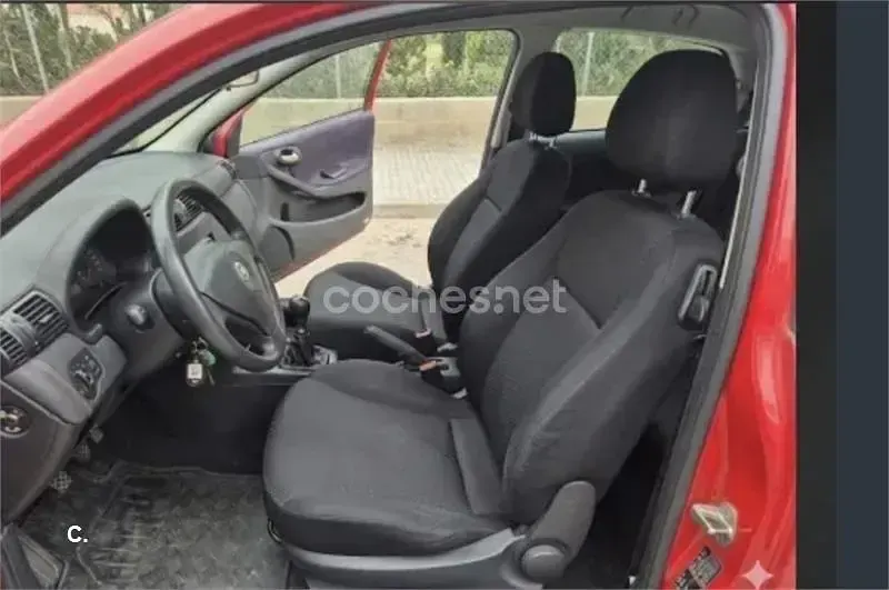 Usado Fiat Stilo 140 CV (102 kW) 2005 Rojo Berlina