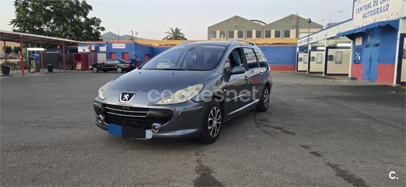 Gris / plata Usado 2008 Peugeot 307 Familiar | 2900 € (Buen precio) - Imagen 1/4
