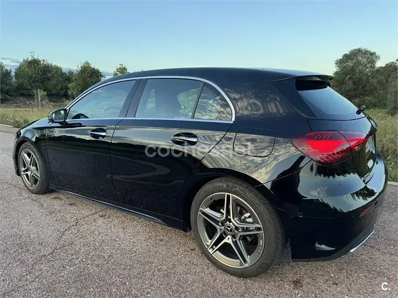 Usado Mercedes A200 150 CV (110 kW) 2024 Negro Berlina