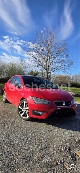 Usado Seat Leon FR 180 CV (132 kW) 2014 Rojo Berlina