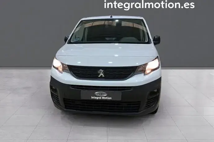 Usado Peugeot Partner Premium 131 CV (96 kW) 2021 Monovolumen