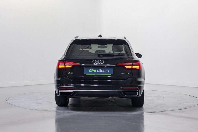 Usado Audi A4 Advanced 163 CV (119 kW) 2023 Negro Familiar