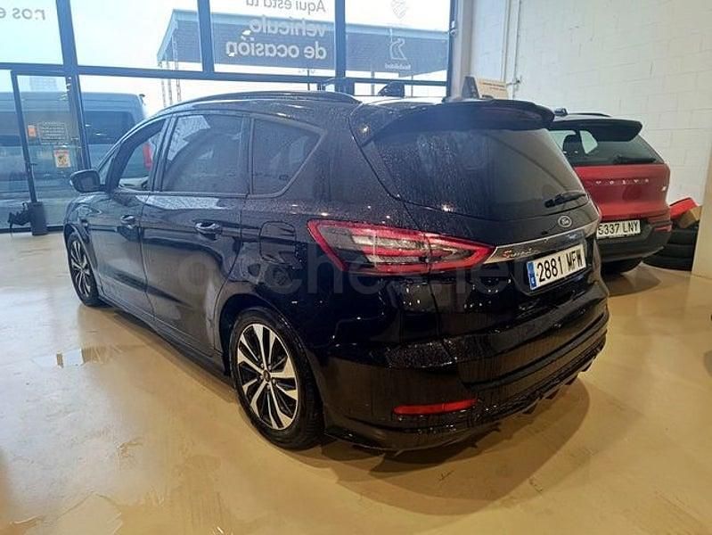 Usado Ford S-MAX ST-Line 190 CV (139 kW) 2023 Negro Monovolumen