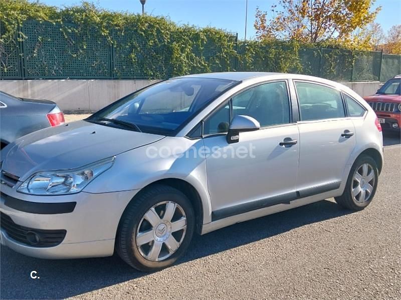 Usado Citroën C4 110 CV (80 kW) 2007 Gris / plata Berlina