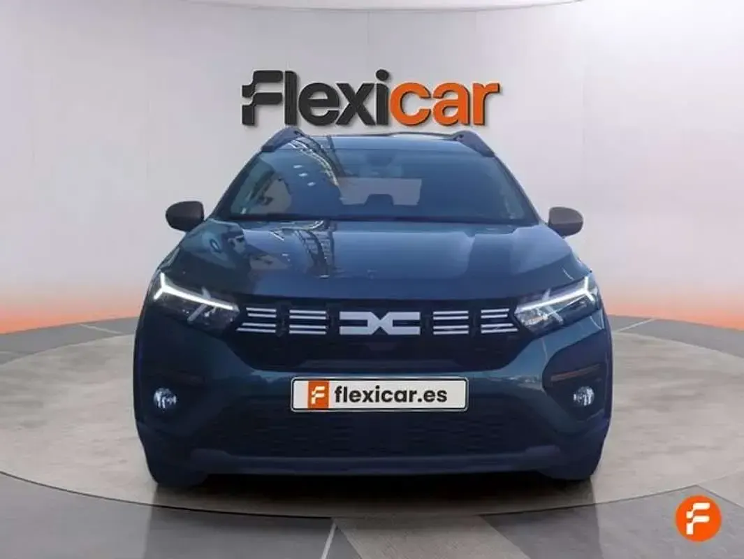 Usado Dacia Jogger Extreme 101 CV (74 kW) 2024 Verde Monovolumen