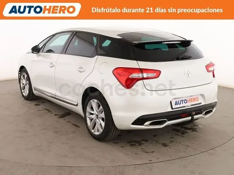 Usado DS Automobiles DS5 120 CV (88 kW) 2015 Blanco Utilitario