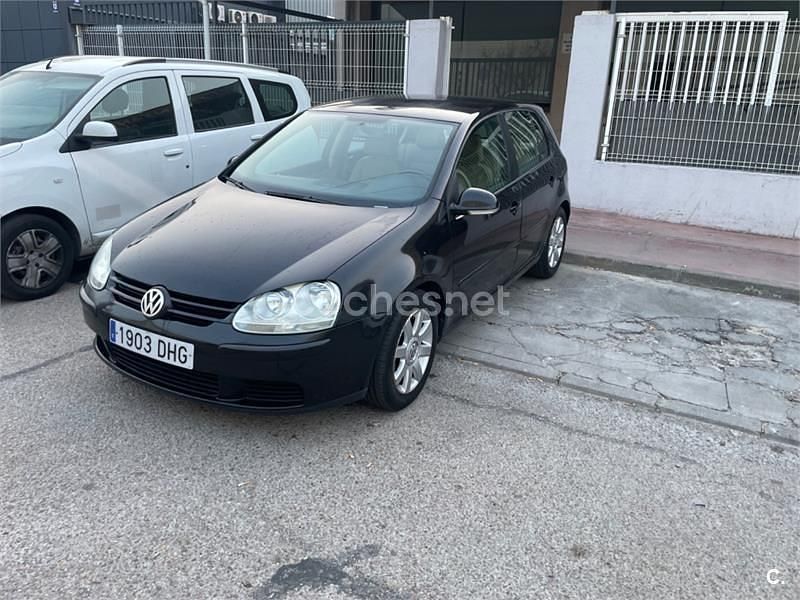 Usado VW Golf IV Highline 102 CV (75 kW) 2004 Negro Berlina
