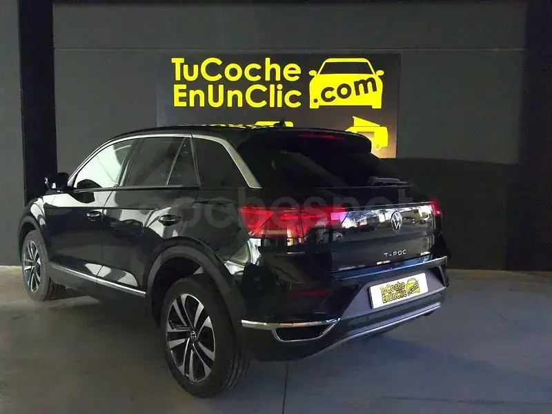 Usado VW T-Roc Advance 115 CV (84 kW) 2021 Negro SUV