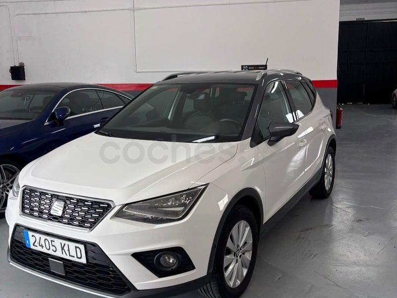 Usado Seat Arona Ecomotive 95 CV (69 kW) 2018 Blanco SUV