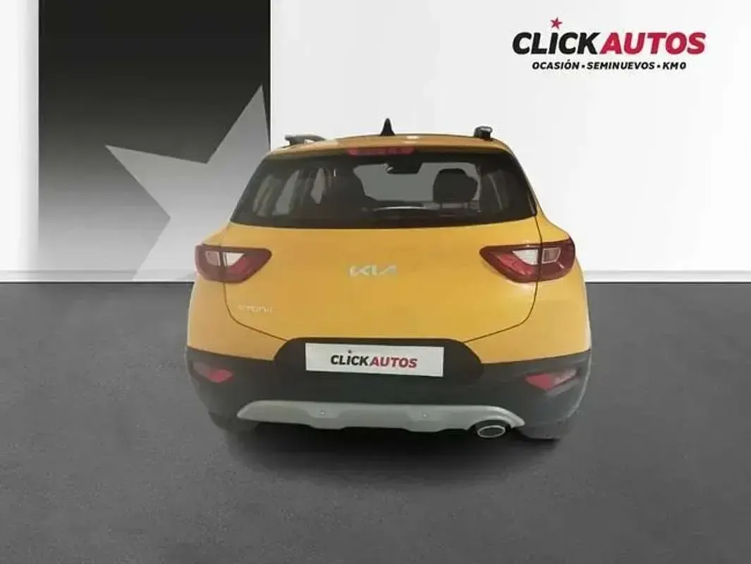 Usado Kia Stonic Active 101 CV (74 kW) 2026 Amarillo SUV