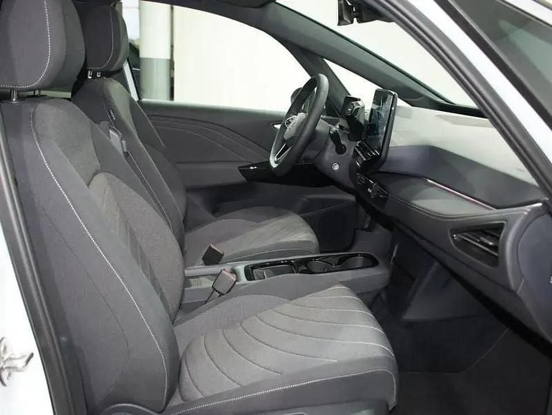Begagnad VW ID.5 Pro Performance 150 kW (204 HK) 2023 Vit SUV