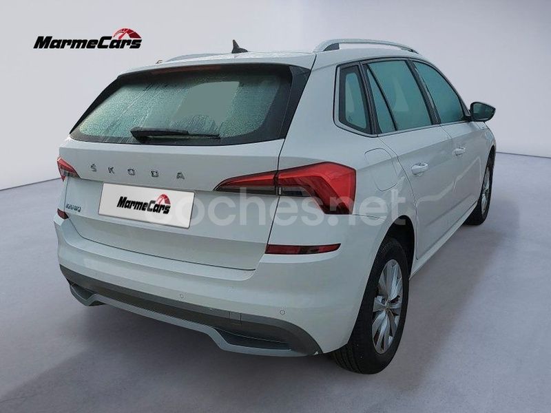 Usado Skoda Kamiq Ambition 110 CV (80 kW) 2021 Blanco SUV