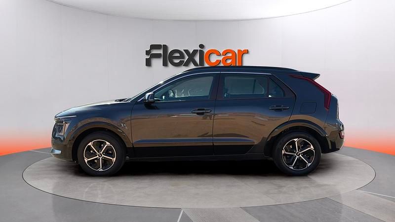 Usado Kia Niro 129 CV (94 kW) 2025 Gris SUV