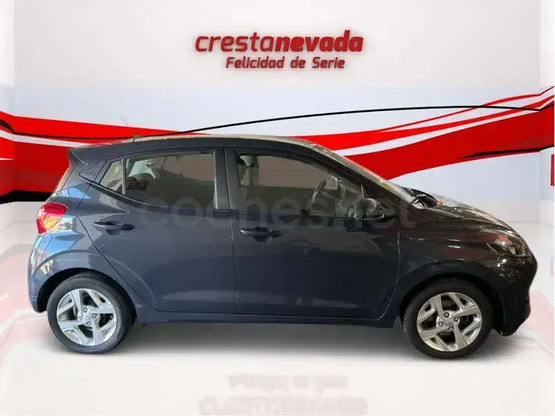 Usado Hyundai i10 67 CV (49 kW) 2022 Negro Utilitario