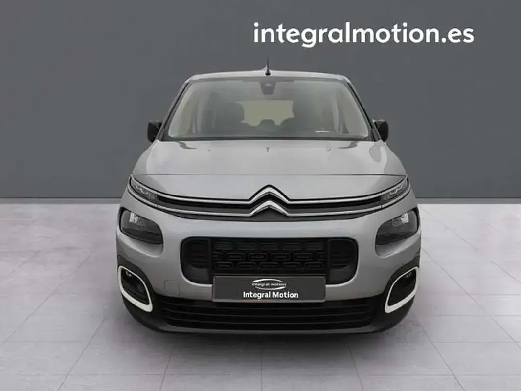 Usado Citroën Berlingo Feel 102 CV (75 kW) 2022 Gris Monovolumen