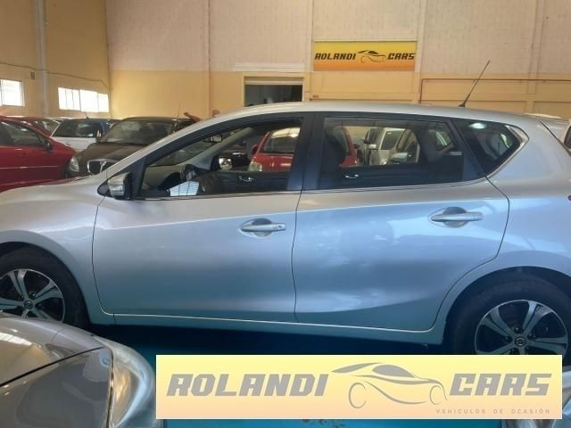 Usado Nissan Pulsar N-Connecta 115 CV (84 kW) 2015 Gris / plata Utilitario