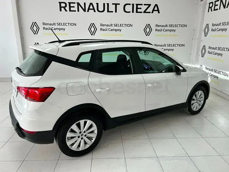 Usado Seat Arona Reference 95 CV (69 kW) 2021 Blanco SUV