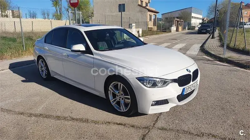Usado BMW 320 190 HP (139 kW) 2018 Branco Sedan