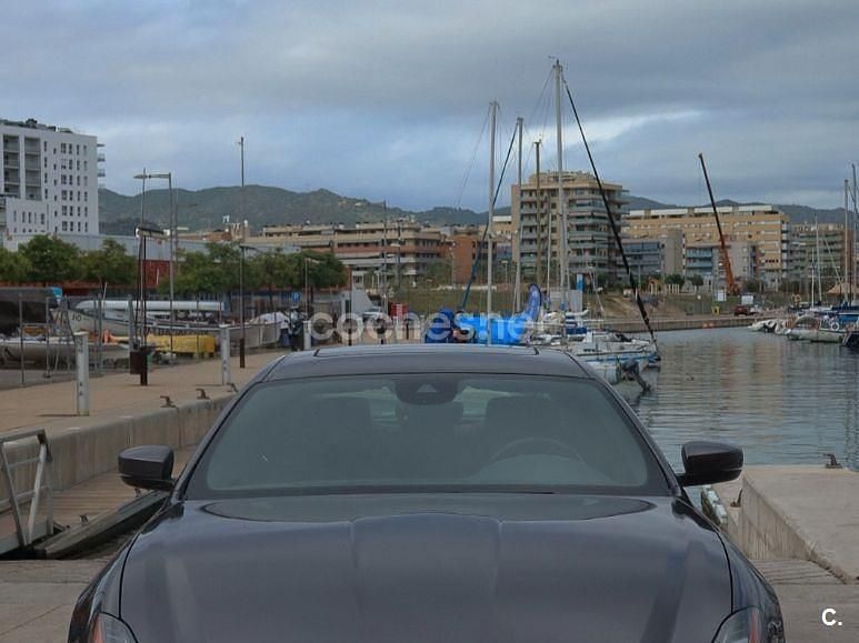 Gris / plata Usado 2018 Maserati Quattroporte GranLusso Berlina | 38.000 € - Imagen 1/4