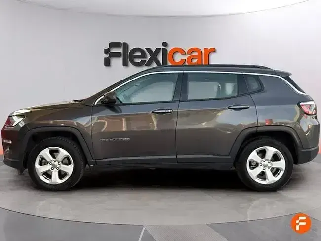 Käytetty Jeep Compass 120 HP (88 kW) 2018 Harmaa Katumaasturi