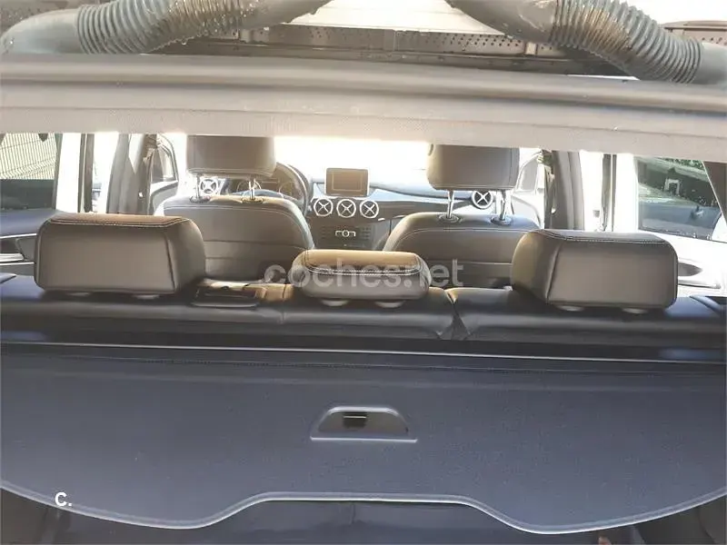 Usado Mercedes B180 109 CV (80 kW) 2014 Blanco Utilitario