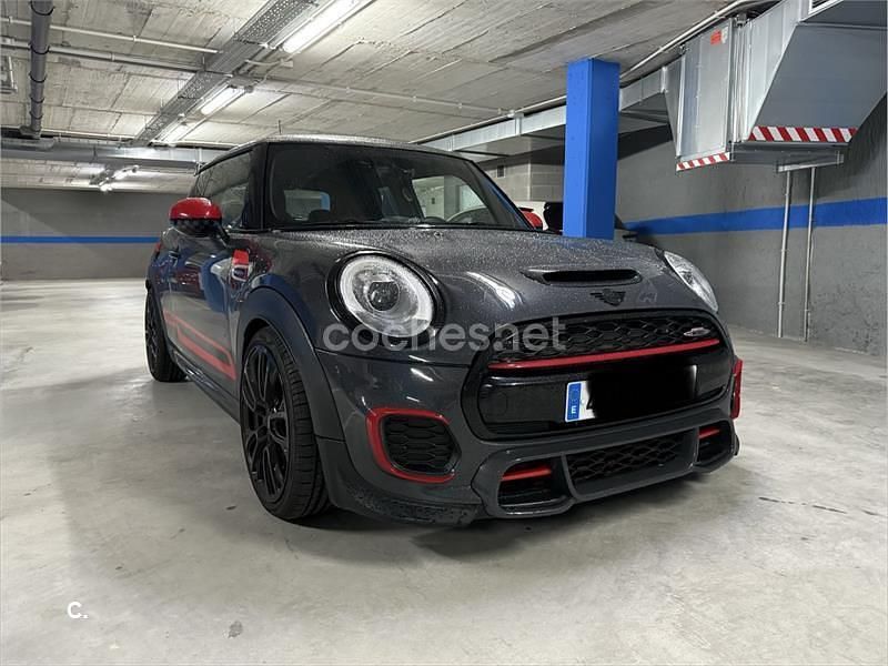 Usado Mini John Cooper Works 231 CV (169 kW) 2018 Gris / plata Utilitario