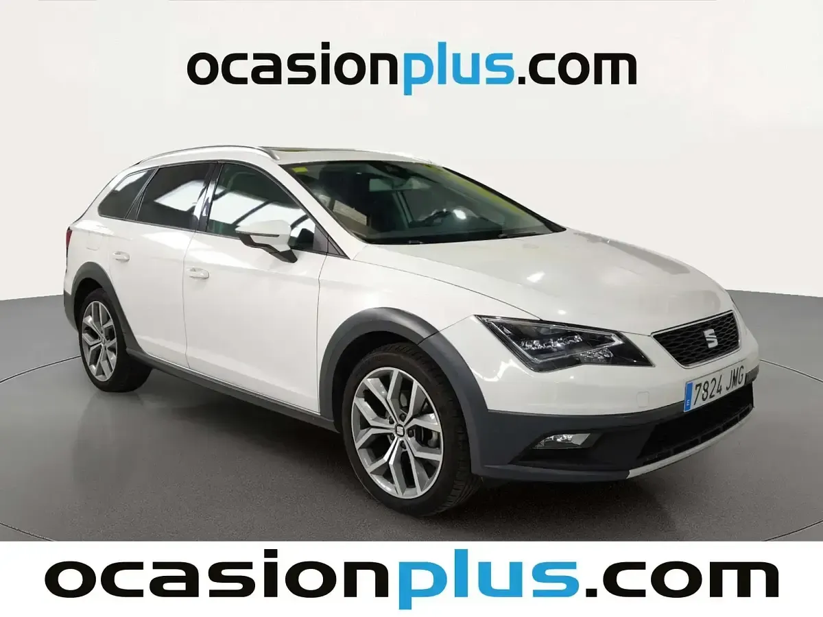 Usado Seat Leon 4Drive 150 CV (110 kW) 2016 Blanco Familiar