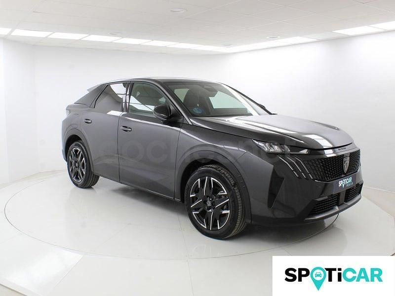 Usado Peugeot 3008 Allure 145 CV (106 kW) 2025 Gris / plata SUV