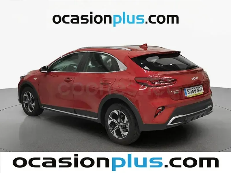 Usado Kia XCeed 140 CV (102 kW) 2025 Rojo SUV