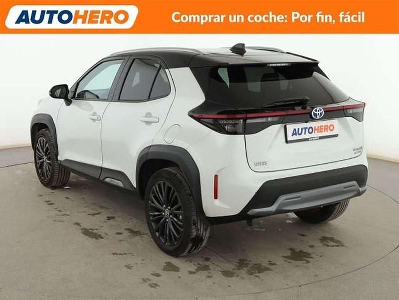 Usado Toyota Yaris Cross 116 CV (85 kW) 2022 Blanco SUV