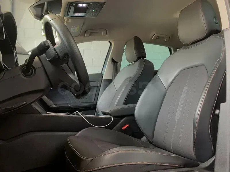 Usado Cupra Formentor 150 CV (110 kW) 2023 Gris / plata SUV
