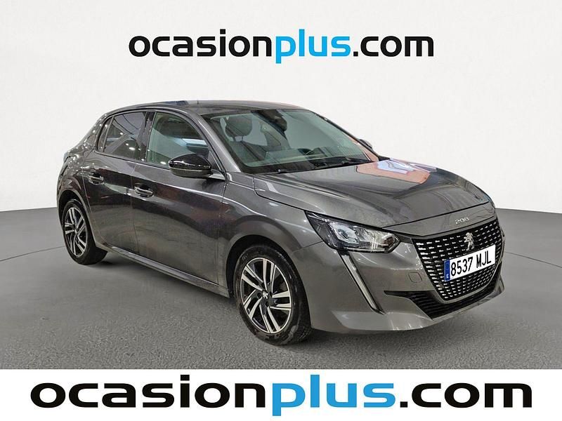 Usado Peugeot 208 Allure 102 CV (75 kW) 2023 Blanco Utilitario