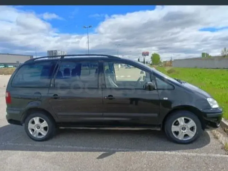 Usado Renault Espace Dynamique 150 CV (110 kW) 2007 Azul Monovolumen