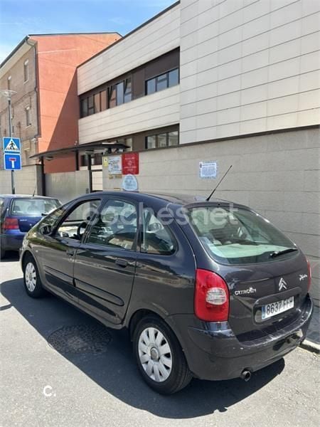 Negro Usado 2006 Citroën Xsara Picasso Exclusive Monovolumen | 3200 € (Precio justo) - Imagen 1/4