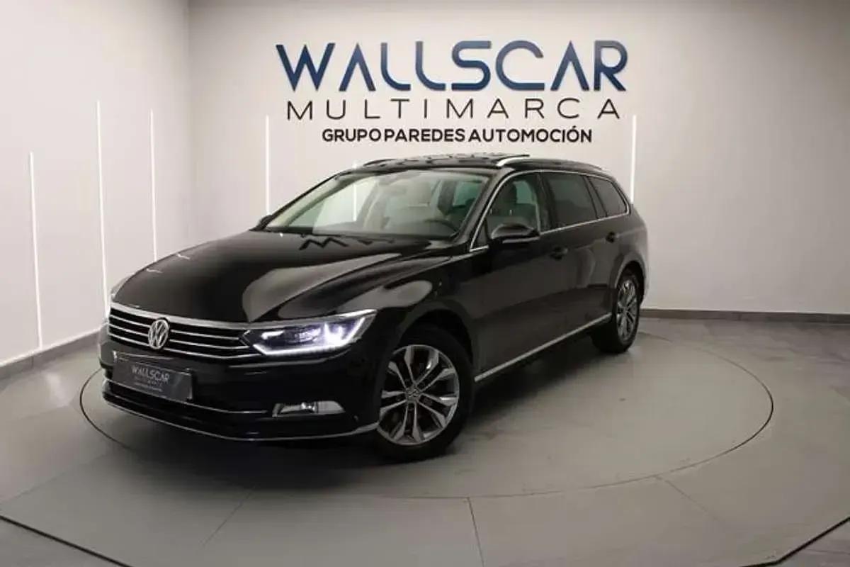 Usado VW Passat Advance 150 CV (110 kW) 2018 Negro Berlina