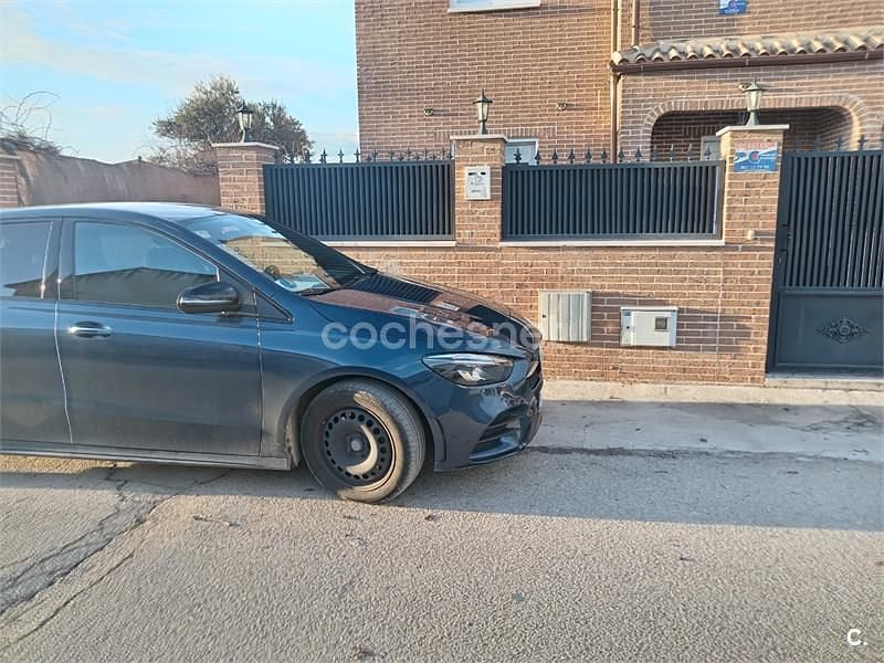 Usado Mercedes B250e 218 CV (160 kW) 2022 Azul Monovolumen