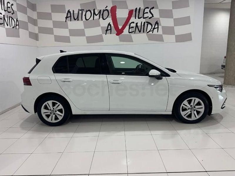 Usado VW Golf VIII Life 150 CV (110 kW) 2022 Blanco Berlina
