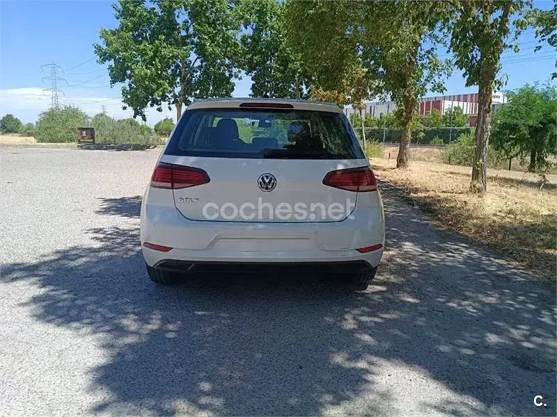 Usado VW Golf VII Business 115 CV (84 kW) 2018 Blanco Berlina