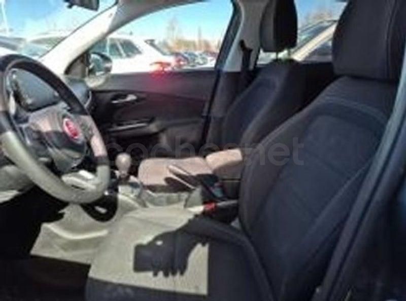 Usado Fiat Tipo Cross 101 CV (74 kW) 2022 Azul Berlina