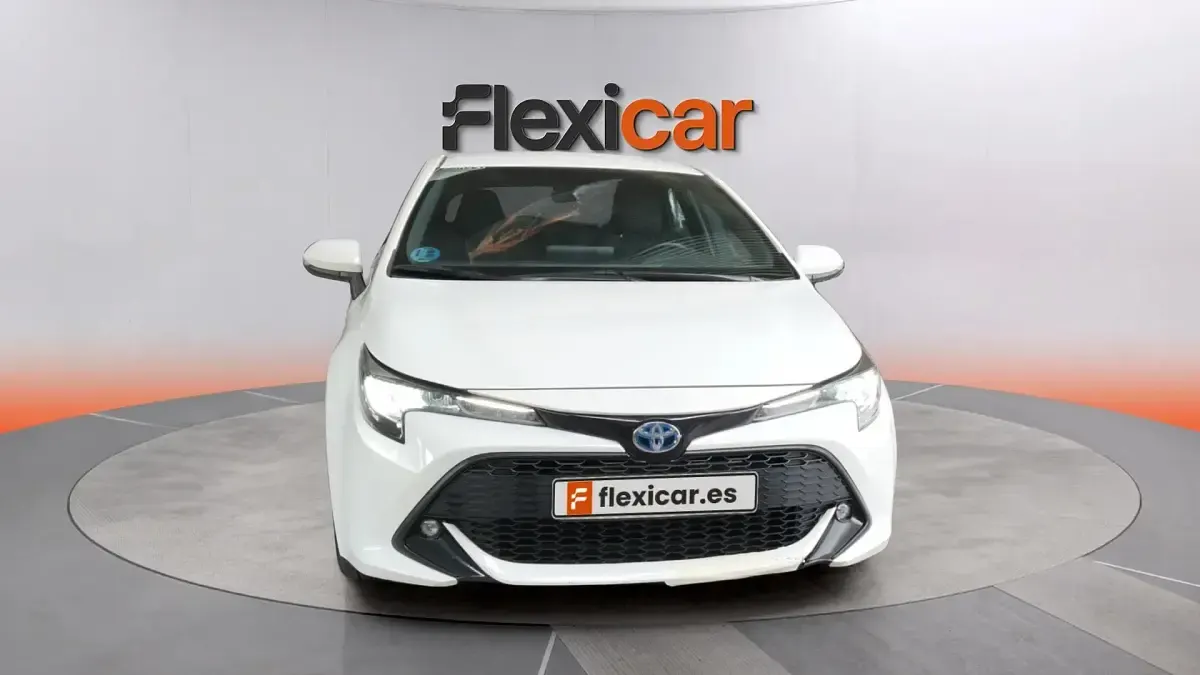 Usado Toyota Corolla Business Edition 122 CV (89 kW) 2022 Blanco Berlina