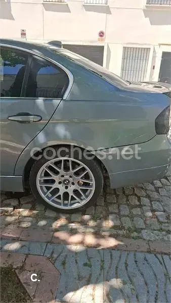 Usado BMW 325 218 CV (160 kW) 2005 Azul Berlina
