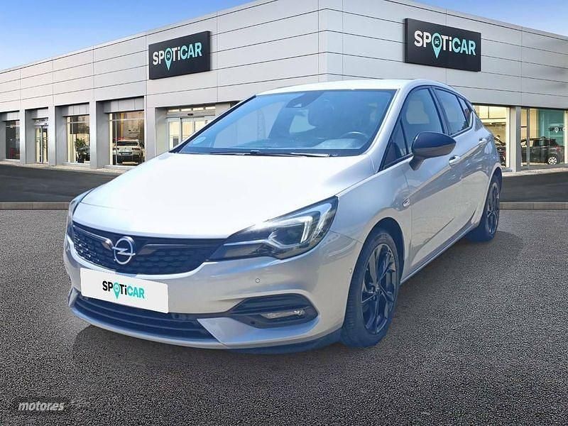 Plateado Usado 2021 Opel Astra Ultimate Berlina | 14.795 € (Precio justo) - Imagen 1/4