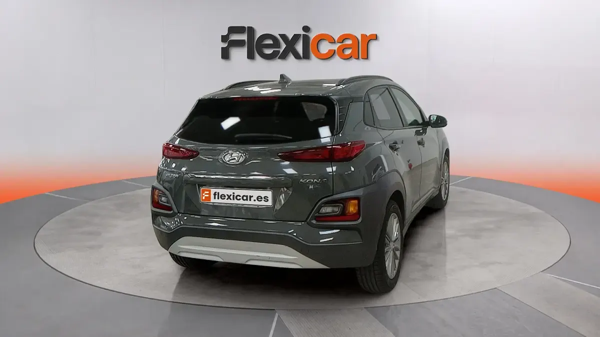 Usado Hyundai Kona 120 CV (88 kW) 2018 Gris SUV