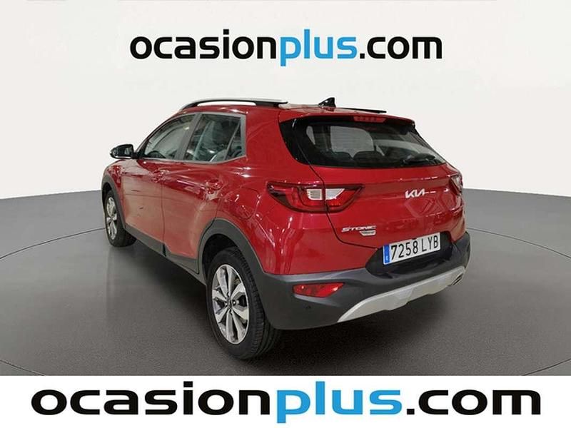 Usado Kia Stonic 101 CV (74 kW) 2022 Rojo SUV