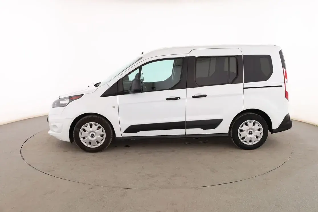Usado Ford Tourneo Connect Trend 100 CV (73 kW) 2018 Blanco Monovolumen